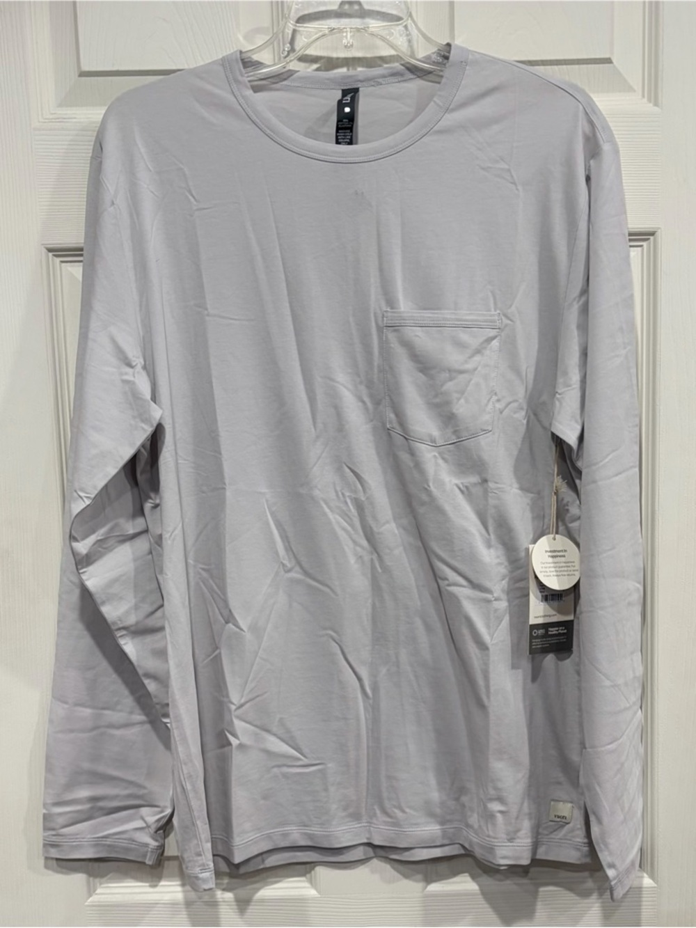 Vuori Men's Medium Long Sleeve Feather Tee T-Shirt NWT Frost Grey Soft Cotton